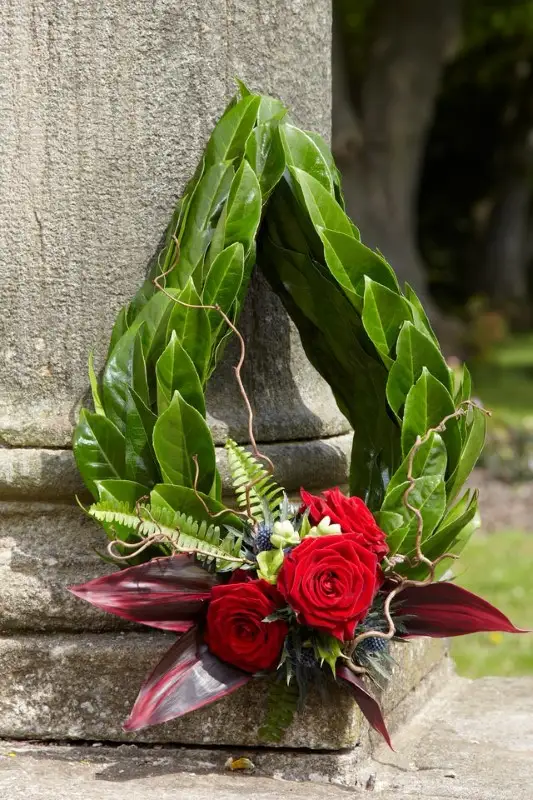Bespoke Chaplet Funeral Flowers Bespoke Chaplet Funeral Flowers