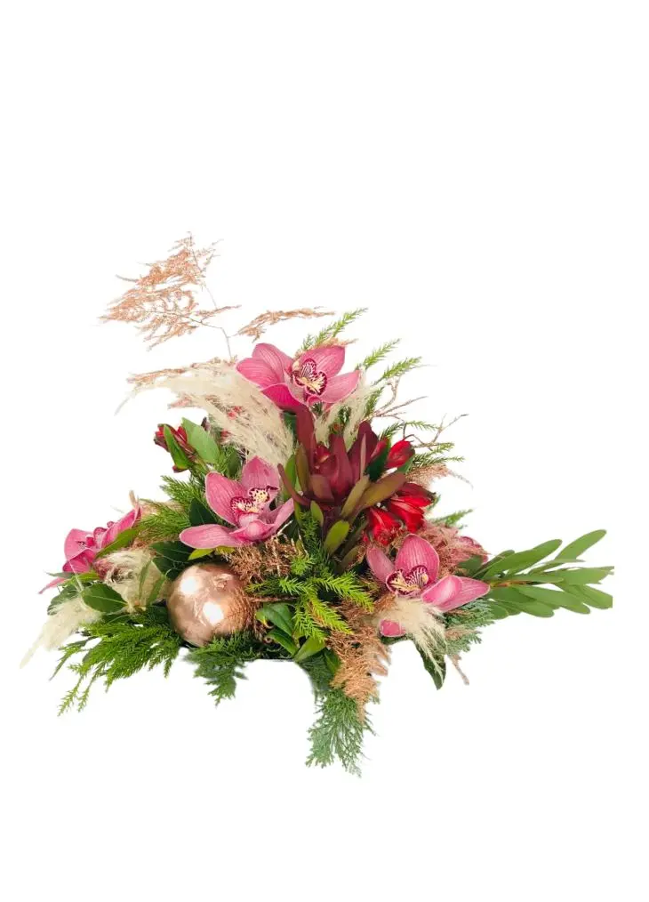 Bewitching Winter Pink and Gold Christmas Centrepiece Bewitching Winter Pink and Gold Christmas Centrepiece