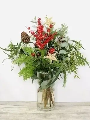Christmas Forest Foliage And Berries Vase Arrangement Christmas Forest Foliage And Berries Vase Arrangement