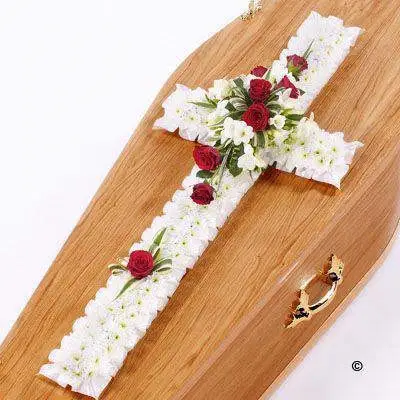 Classic Cross - White and Red Classic Cross - White and Red